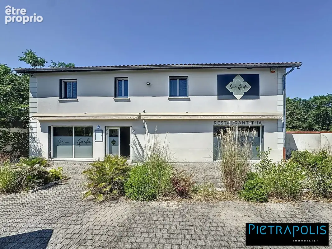 Appartement 430 m² à Craponne  - photo 2