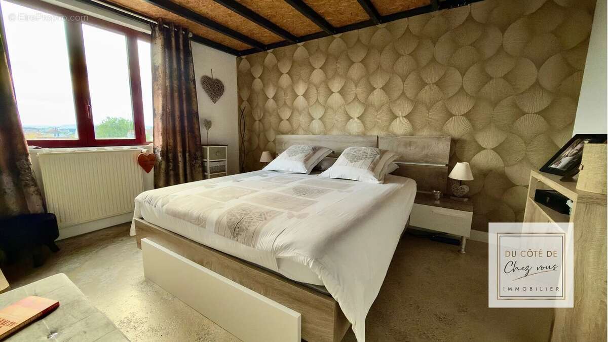 Appartement à SAINTE-SAVINE