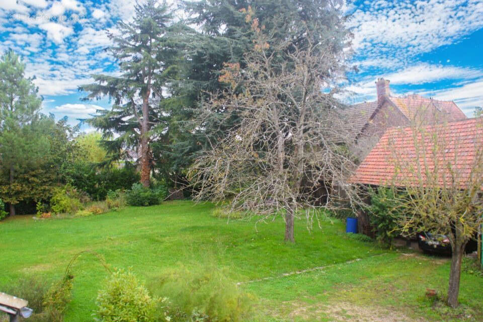 Maison à IVRY-LE-TEMPLE