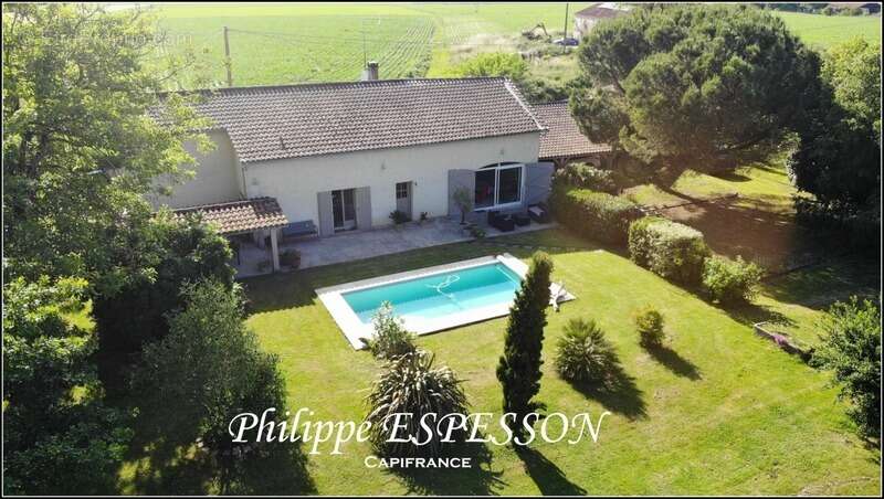 Maison à FOURQUES-SUR-GARONNE
