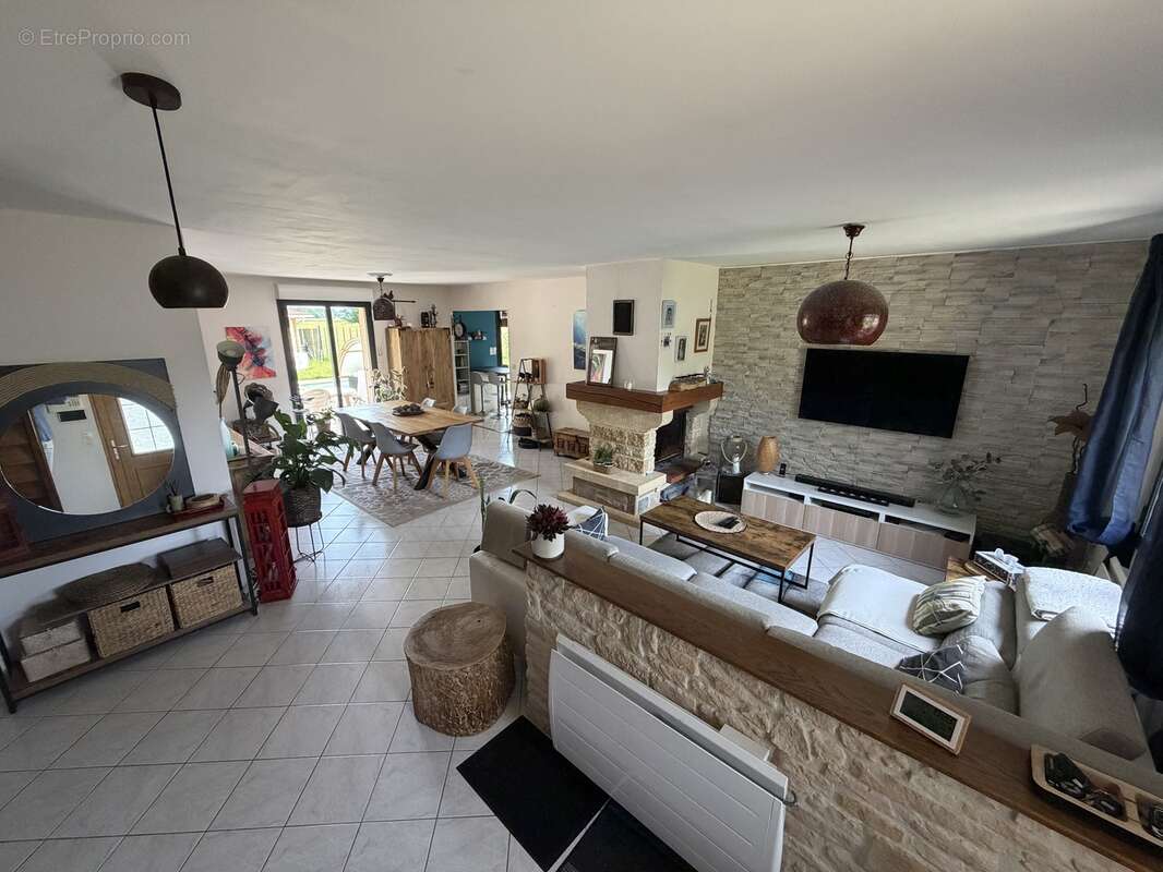 Maison à PIERRES