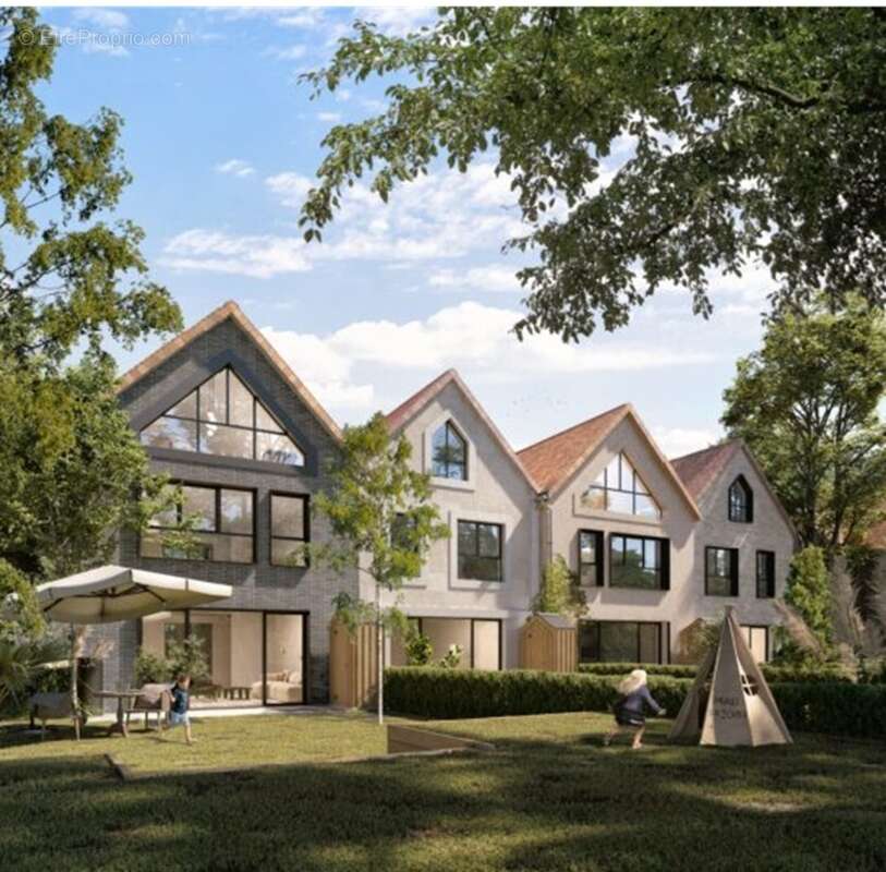 Terrain à MARLY-LE-ROI