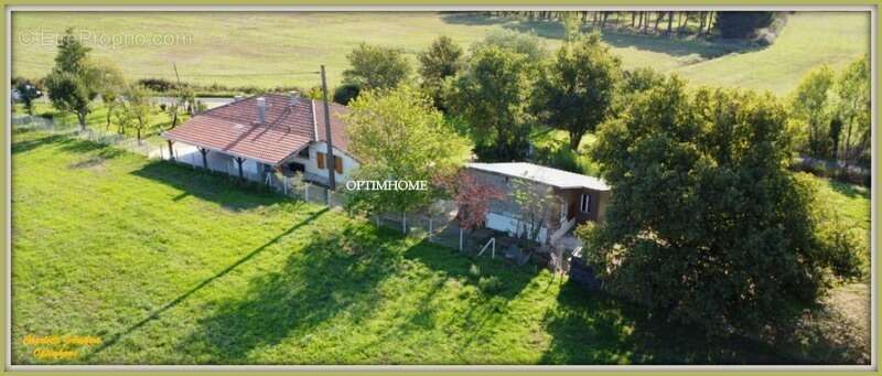 Maison à LA ROCHE-CHALAIS