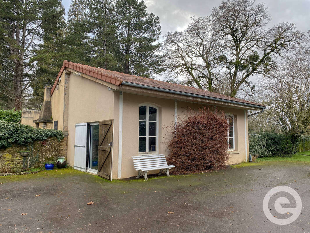 Maison à SAINTE-COLOMBE