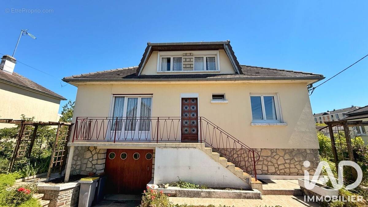 Photo 1 - Maison à BEAUVAIS