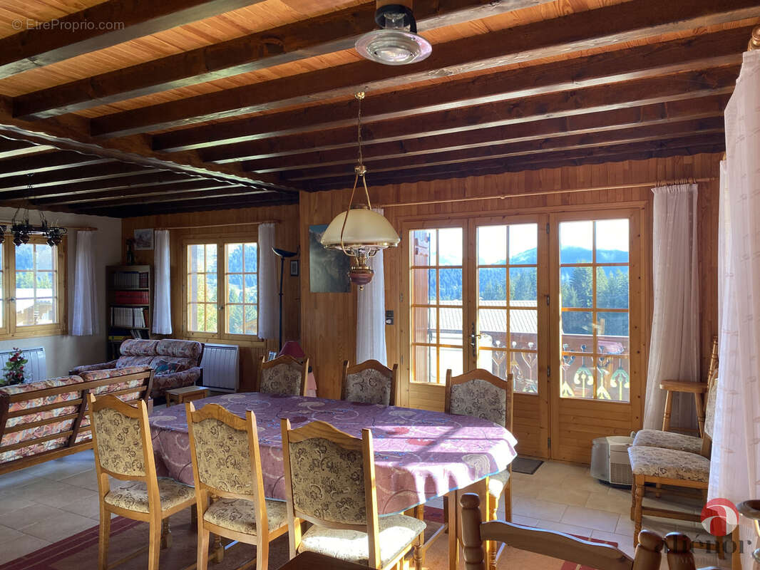 Maison à TANINGES