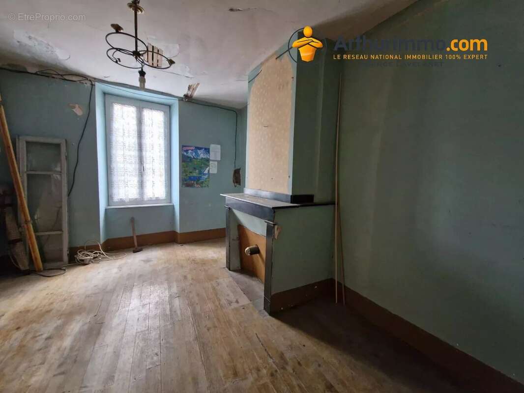 Maison à LA BASTIDE-SUR-L'HERS