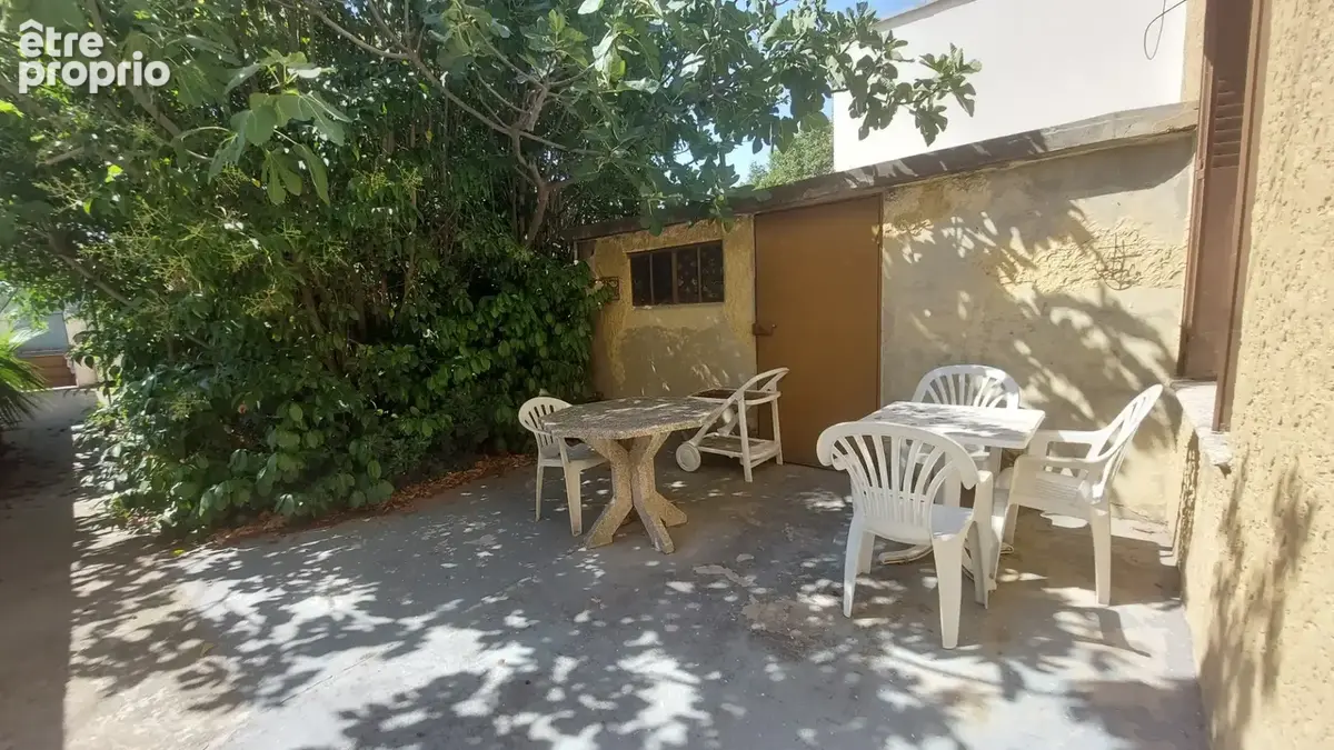 AVIGNON – Quartier Croix Rouge – Maison 5 pièces avec garage et jardin arboré - photo 12