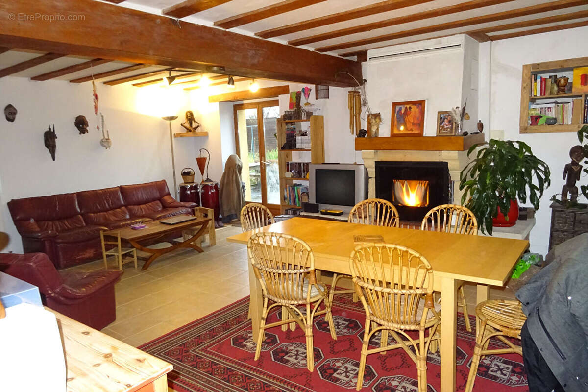 Maison à LUIGNY
