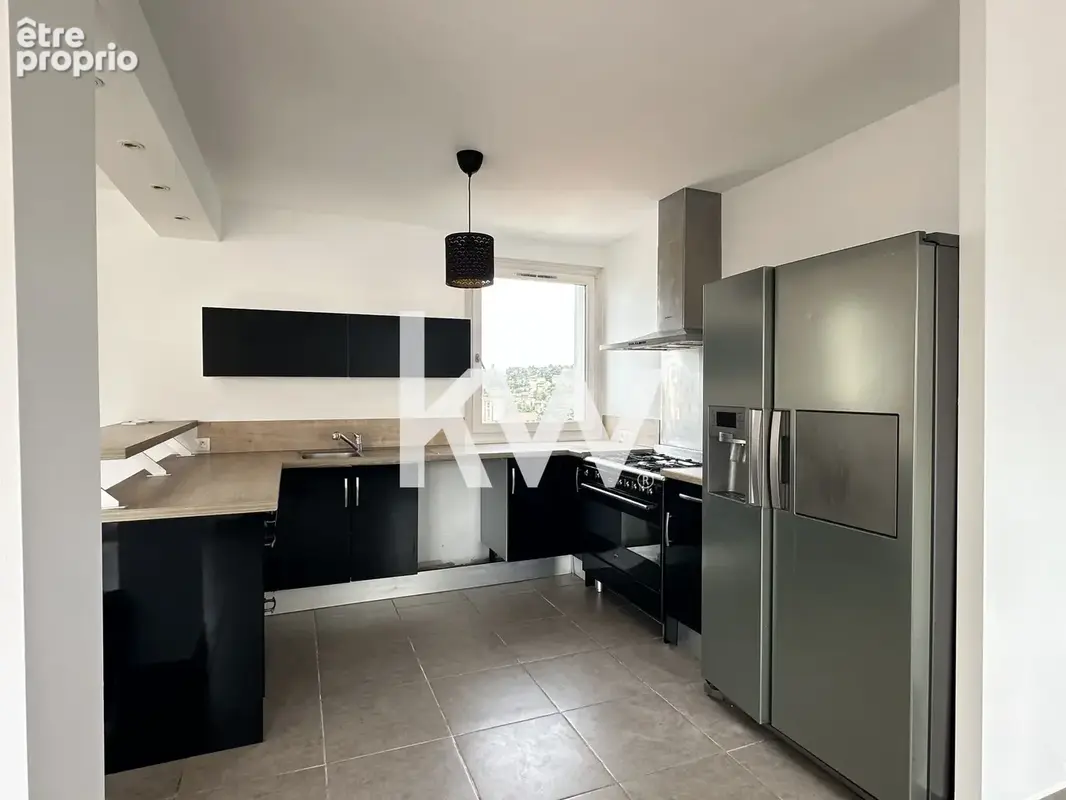 Appartement 3 pièces 67 m² à vendre à Saint-Etienne (42100) - photo 4
