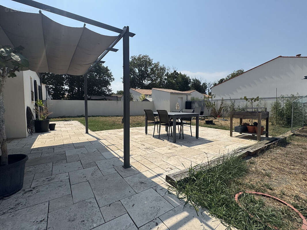 Exclusivité 2 minutes de Rochefort : à Vergeroux : Maison  Plain Pied 90m² 3 chambres garage et jardin - photo 10