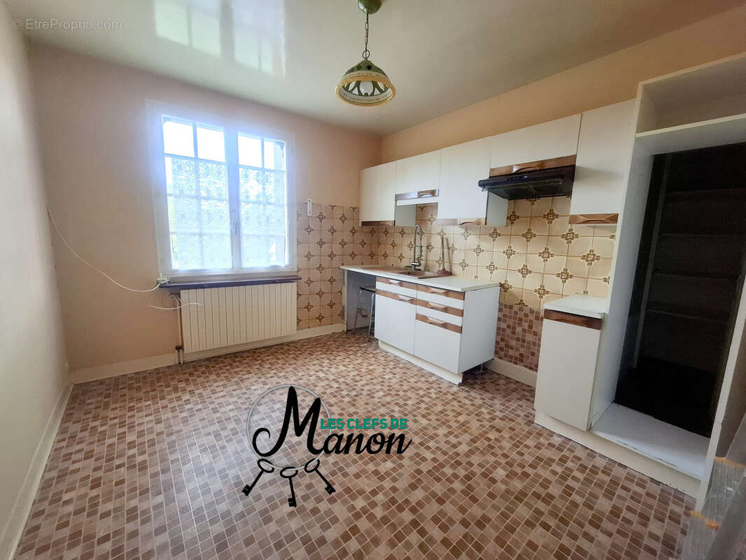 Maison à BESSINES-SUR-GARTEMPE