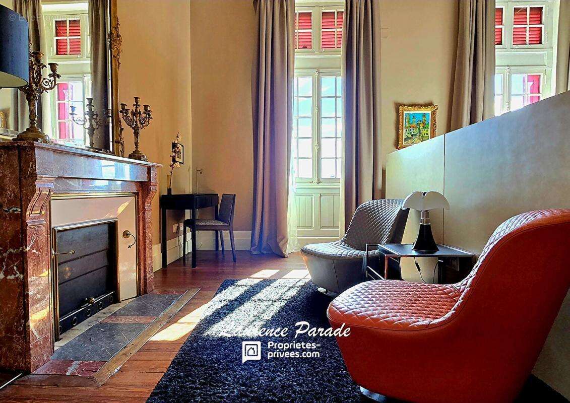 Maison à SAINT-FRONT-DE-PRADOUX