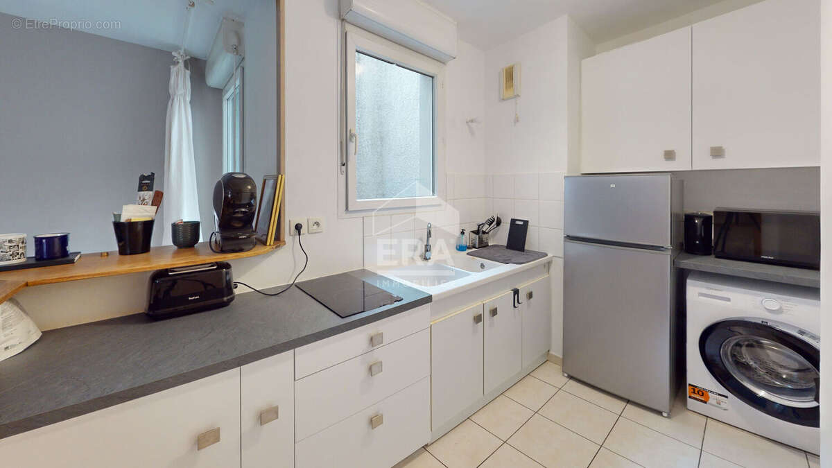 Appartement à PARIS-19E