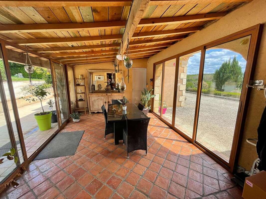 Maison à LIORAC-SUR-LOUYRE