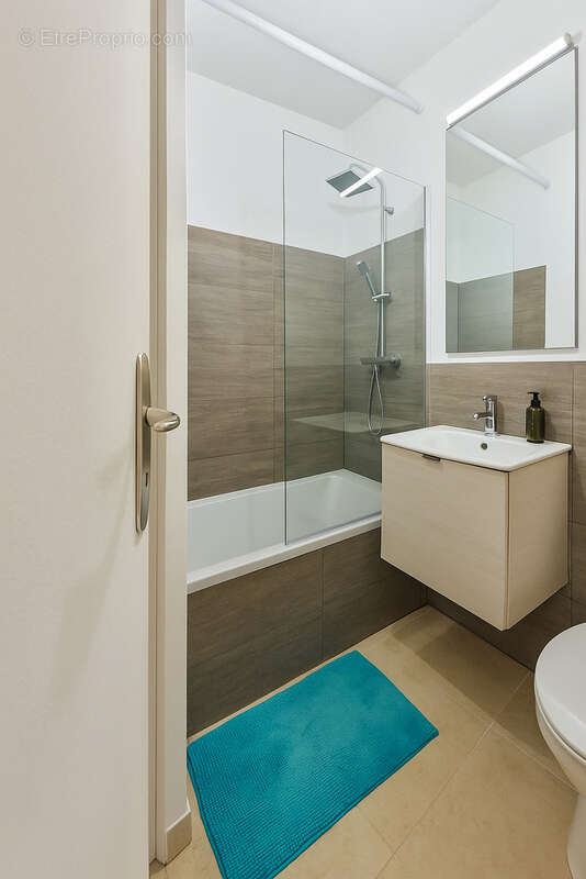 Appartement à FONTENAY-LE-FLEURY