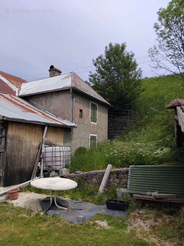 Maison à LABERGEMENT-SAINTE-MARIE