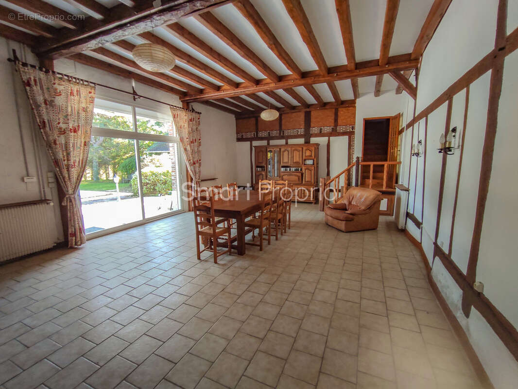 OPPORTUNITÉ RARE : Charmante longère à Pannes (45), 7 pièces 251 m2 1874 m2 - photo 7