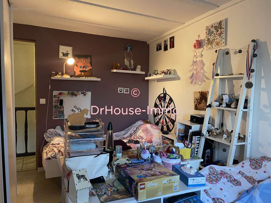 Maison à SAINT-APOLLINAIRE-DE-RIAS