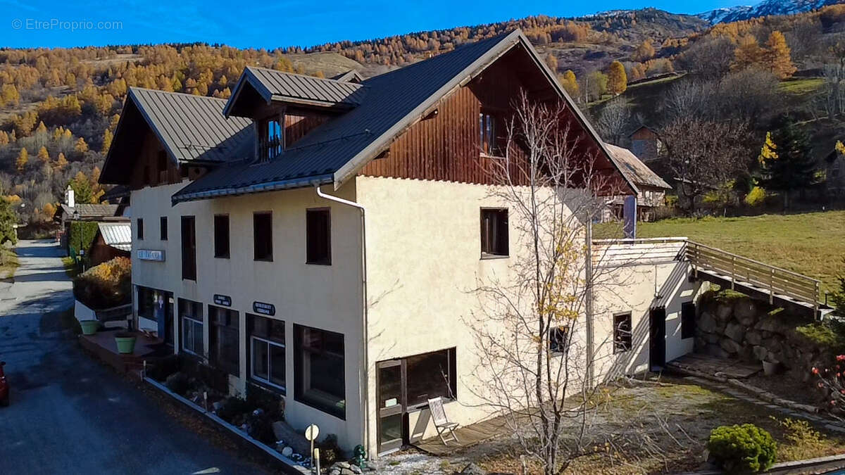 Commerce à VALLOIRE