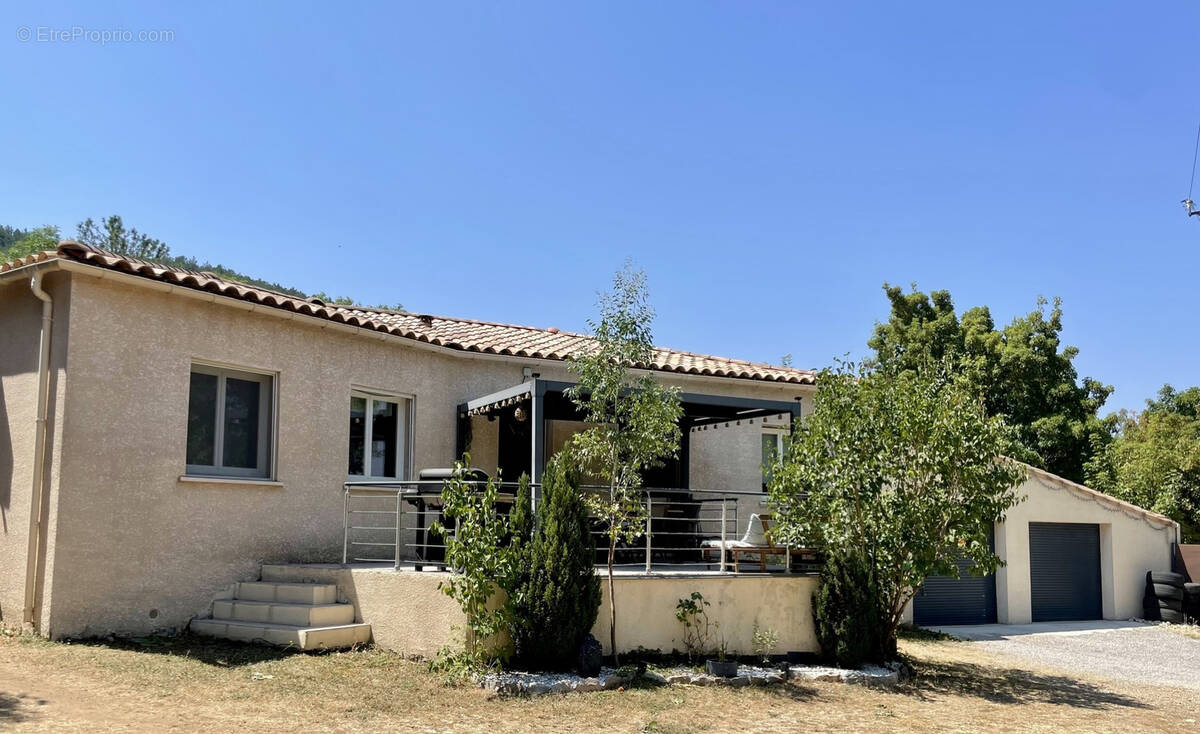 Maison à LA VACQUERIE-ET-SAINT-MARTIN-DE-CASTRIES