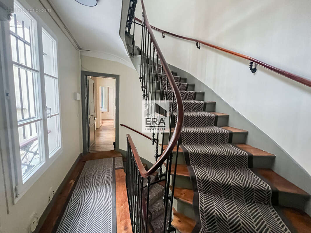 Appartement à PARIS-11E