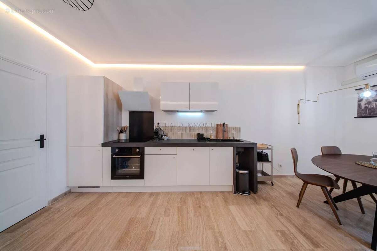 Appartement à ROQUEBRUNE-CAP-MARTIN