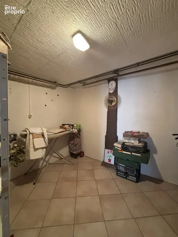 CHATILLON Sur SEINE : Maison de 1960 au centre ville ,130m2 avec sous-sol, garage et petit terrain - photo 15