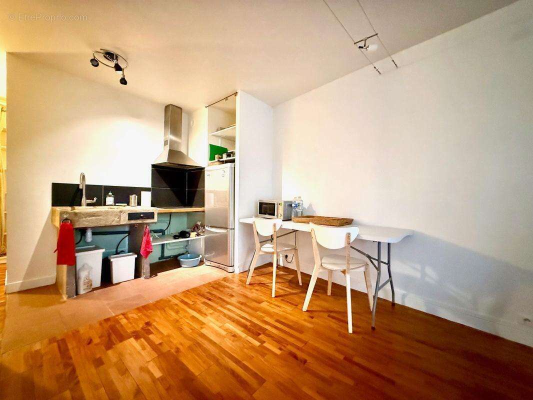 Appartement à PARIS-19E