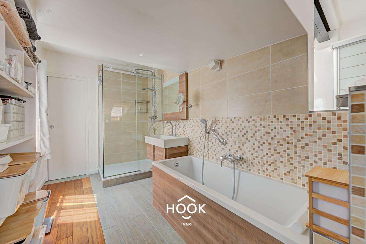 Maison à PARIS-11E