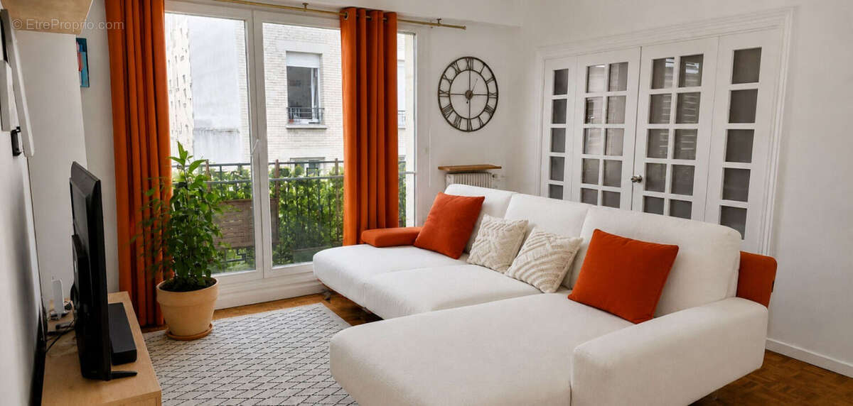 Appartement à LA GARENNE-COLOMBES