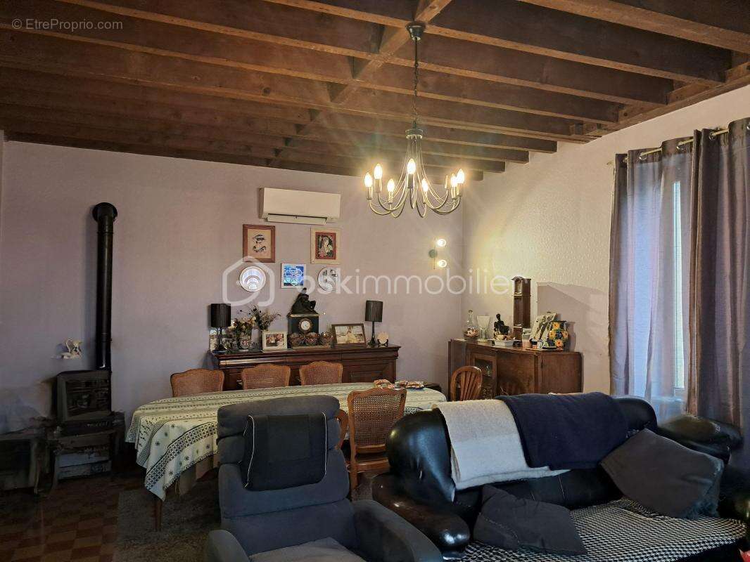 Maison à VIC-SUR-AISNE