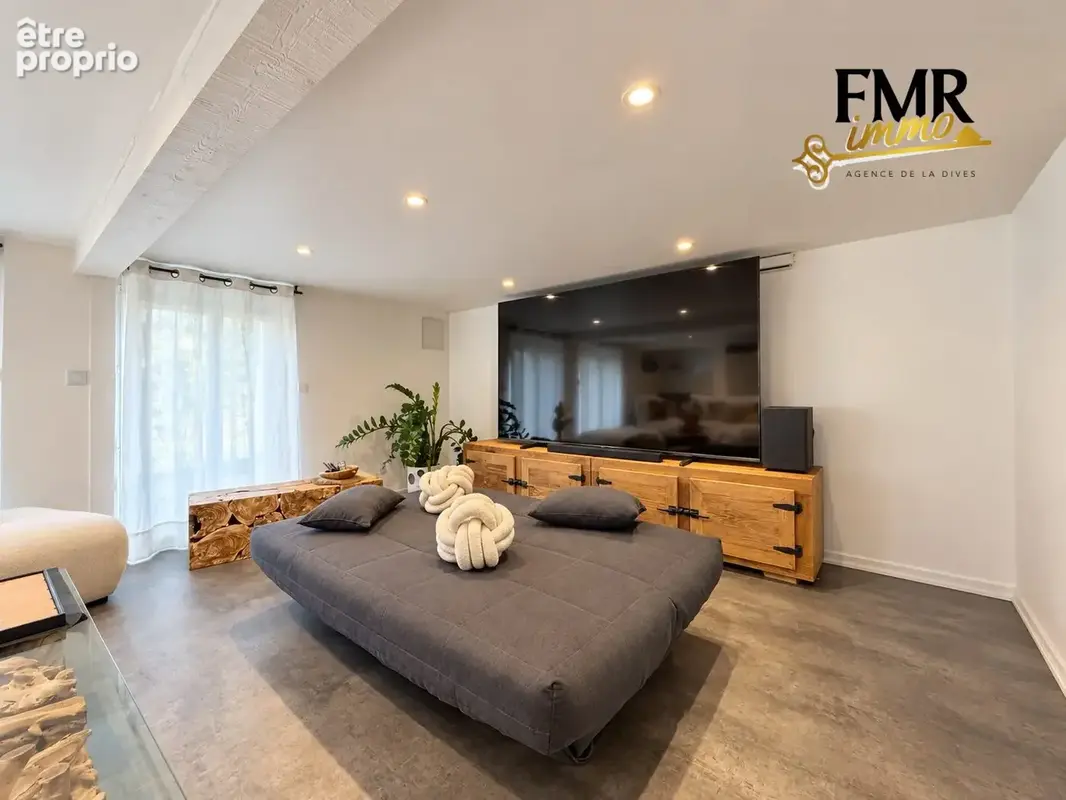Maison 10 pièces 224 m² à vendre à Les Monceaux (14100) - photo 4