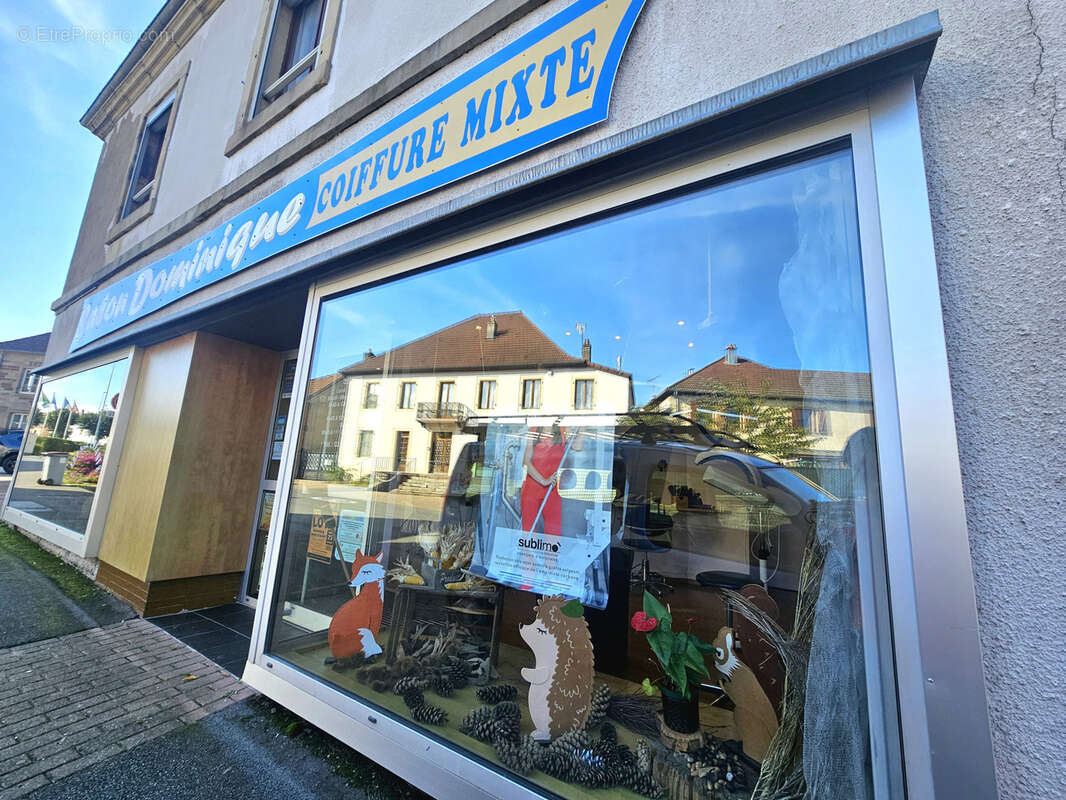 Commerce à CHAMPAGNEY