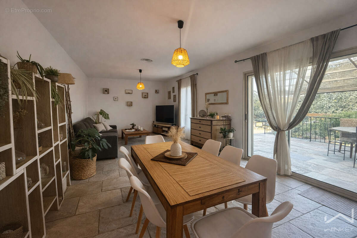 Maison à BIDON