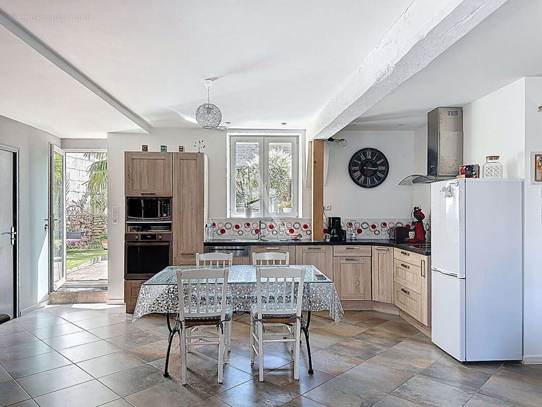 Maison à BEAUFORT-EN-VALLEE