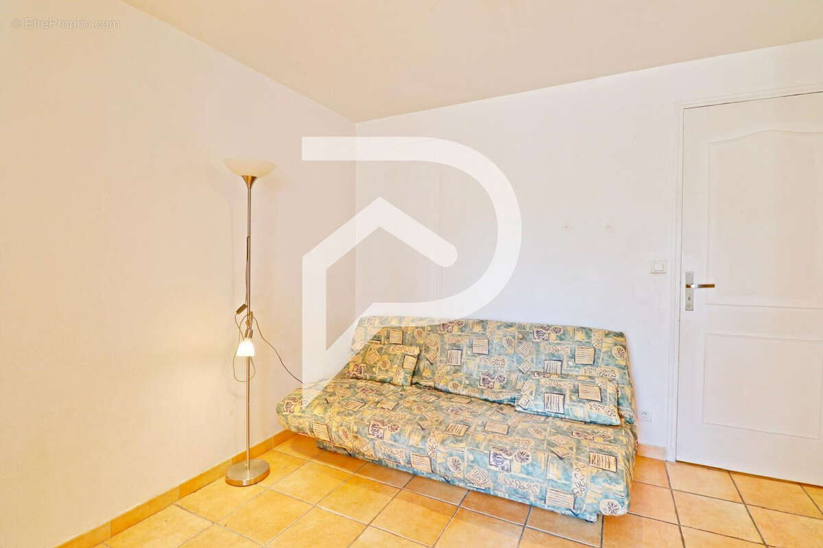 Appartement à VINON-SUR-VERDON