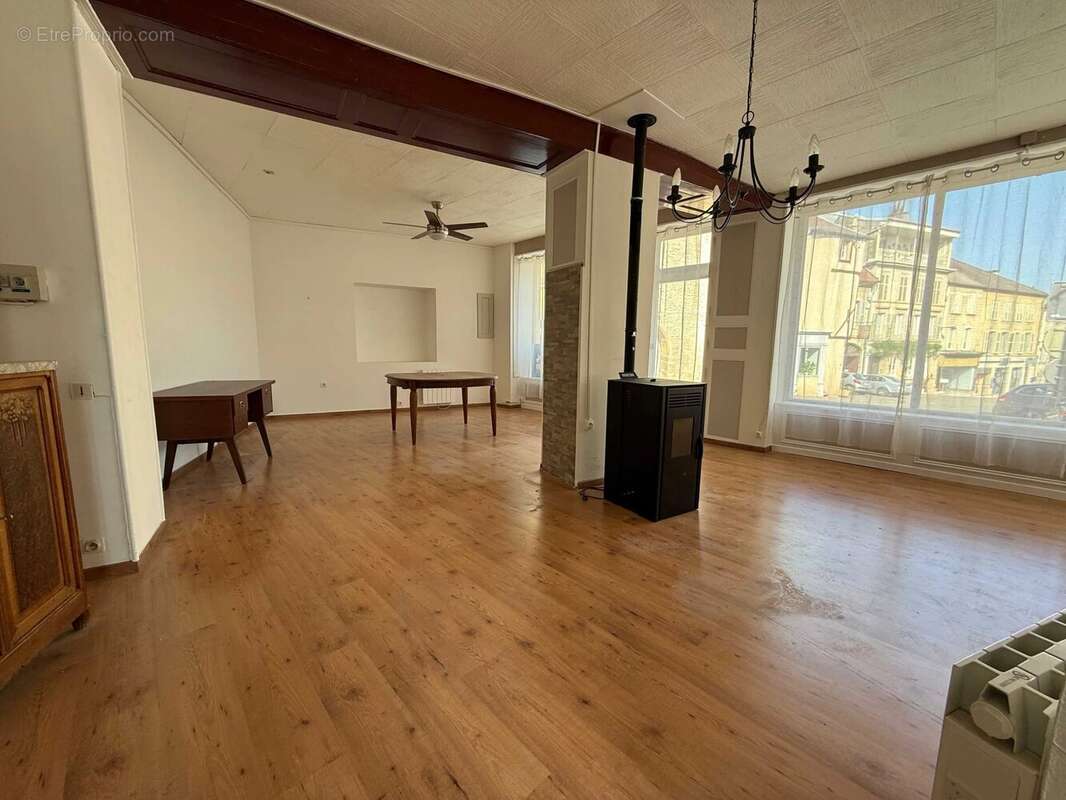 Belle maison tous renové dans petit bourg - photo 3