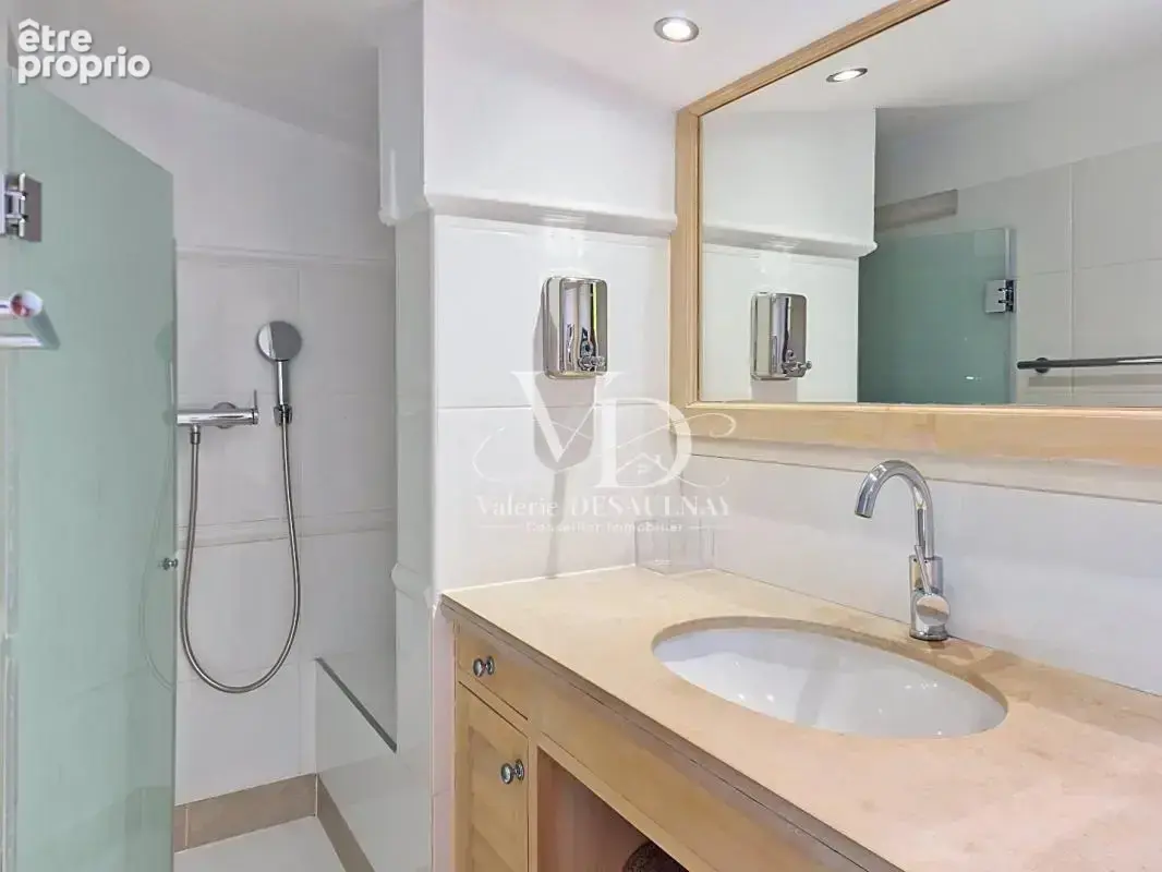 Maison 5 pièces 130 m² à vendre à Villeneuve-Loubet (06270) - photo 15