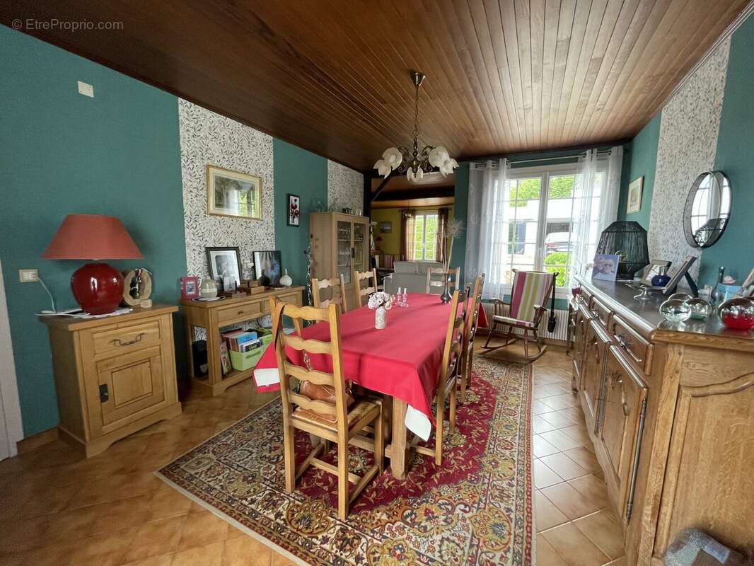 Maison 115 m² à Etreux  - photo 4