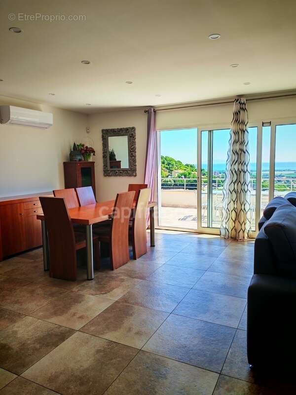 Maison T5 de 124 m2, avec grande terrasse et vue panoramique sur la mer, parking et son jardin à FOLELLI 20213 (HAUTE CORSE) - photo 8