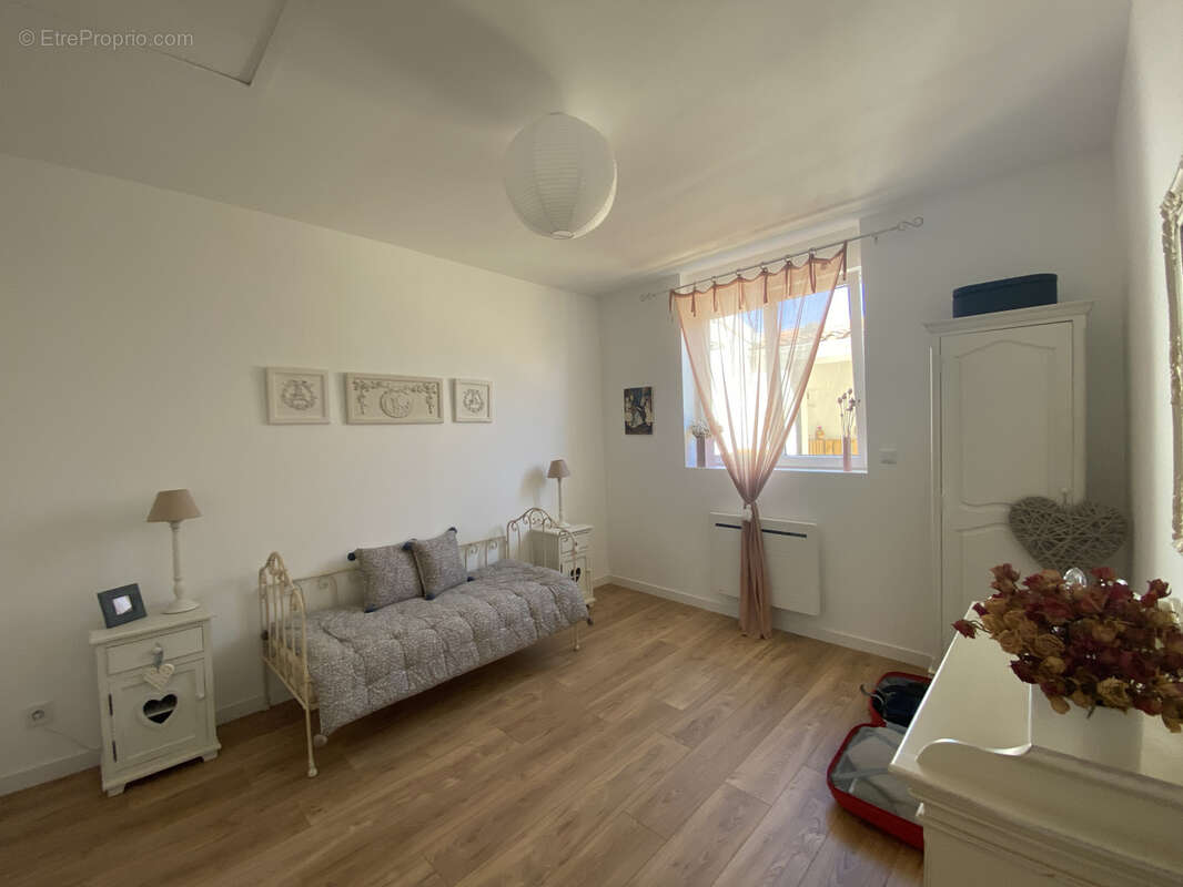 Maison à RUELLE-SUR-TOUVRE