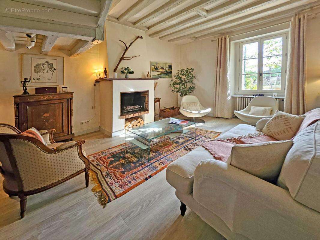 Maison de charme 3/4 chambres à Dampierre-en-Yvelines – 142 m² – 520 000 € - photo 2