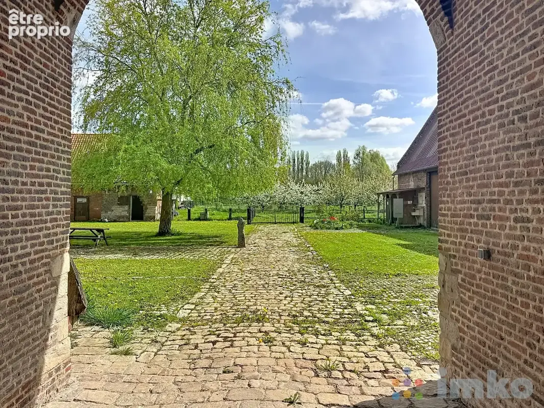 Maison 7 pièces 256 m² à vendre à Ennevelin (59710) - photo 2
