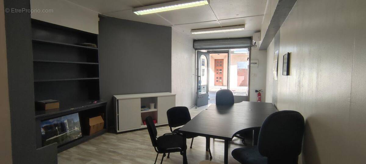 Commerce à PONT-SAINT-ESPRIT