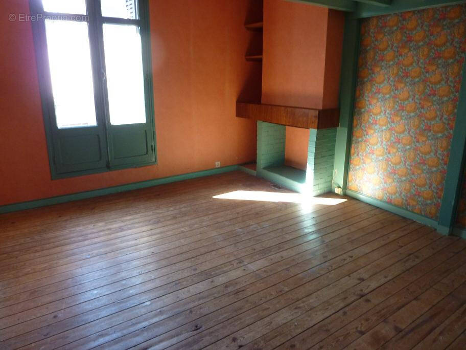 Maison LA RICHE Place Sainte Anne 2 chambres - photo 1