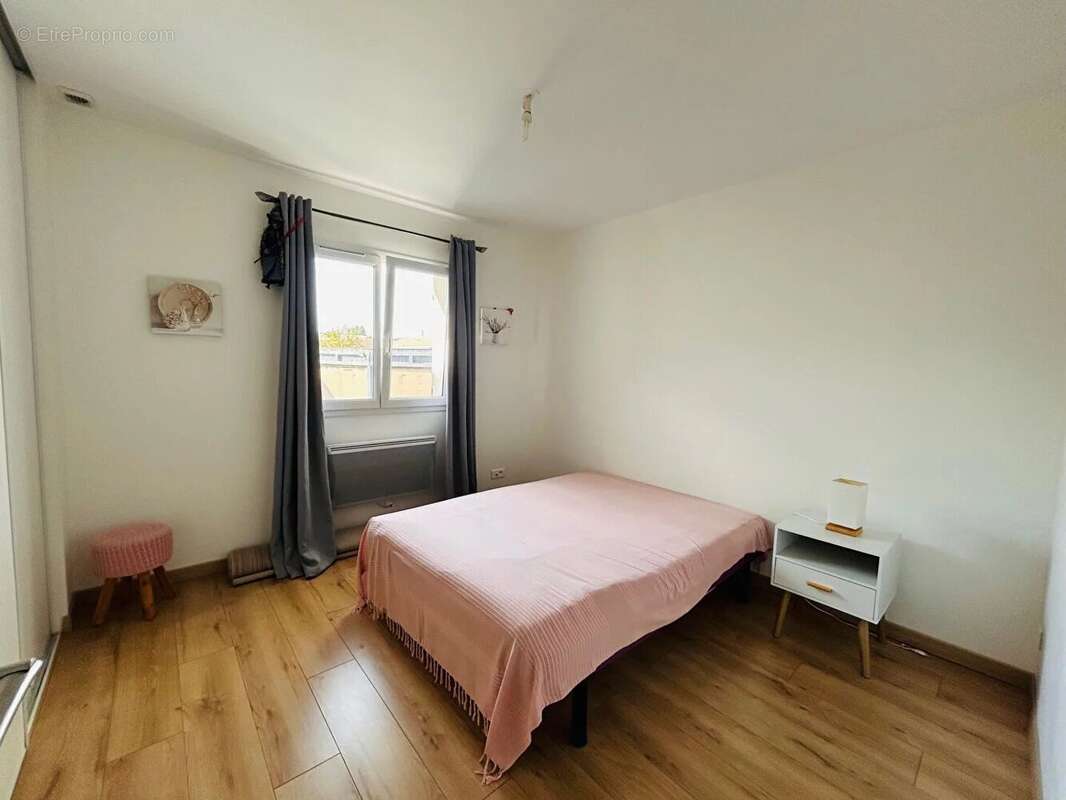 Maison à PARENTIS-EN-BORN