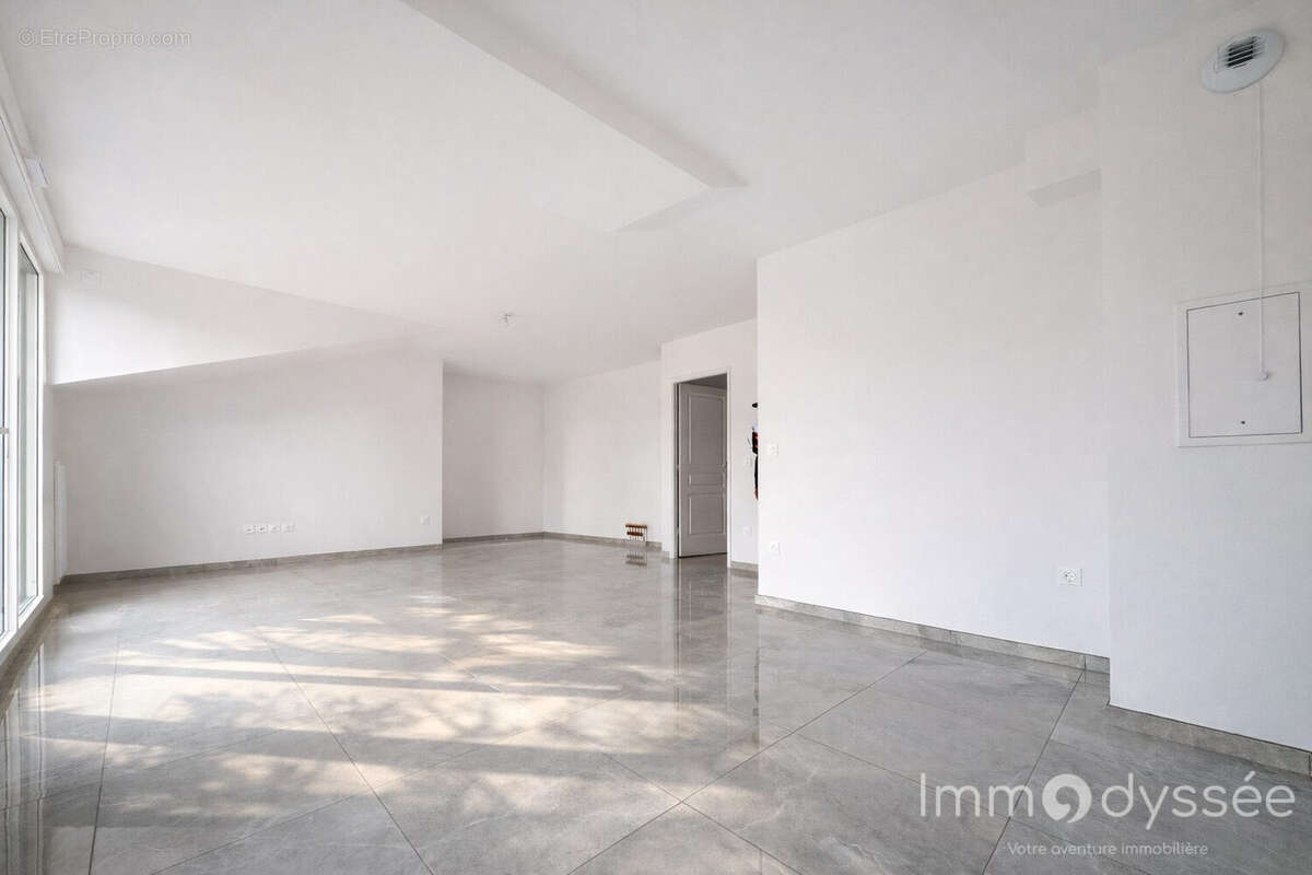 Appartement à LE PERREUX-SUR-MARNE