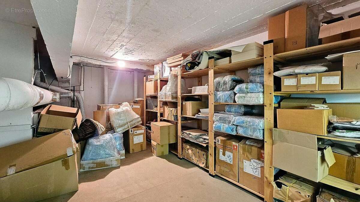 Photo 7 - Commerce à LES LILAS