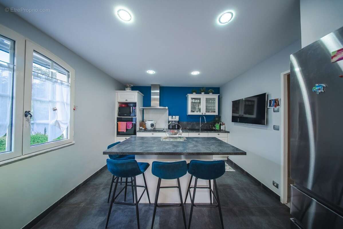 Maison 183 m² à Chanonat  - photo 4